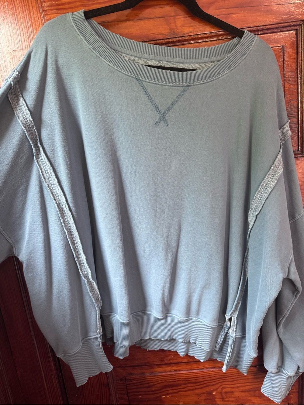 American Eagle Slouchy Raw Edge Crewneck Sweatshirt small